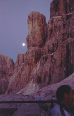 Pisciadù-Hütte - Mondaufgang abends