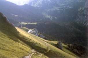 Aggenstein - Blick zur Pfrontener-Hütte